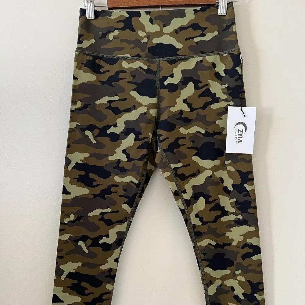 ZYIA Light Green Camo Reflective Soft & Snug Mid-Rise 7/8 Legging Size 6-8 - Picture 1 of 16